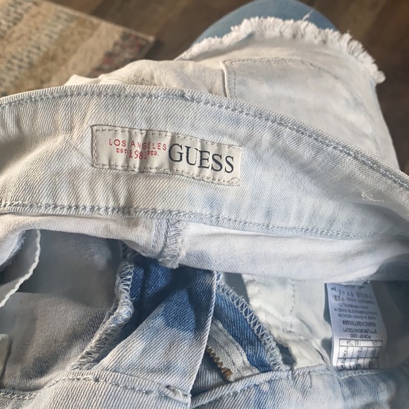 Guess Denim Shorts 🩳 - Picture 7 of 7
